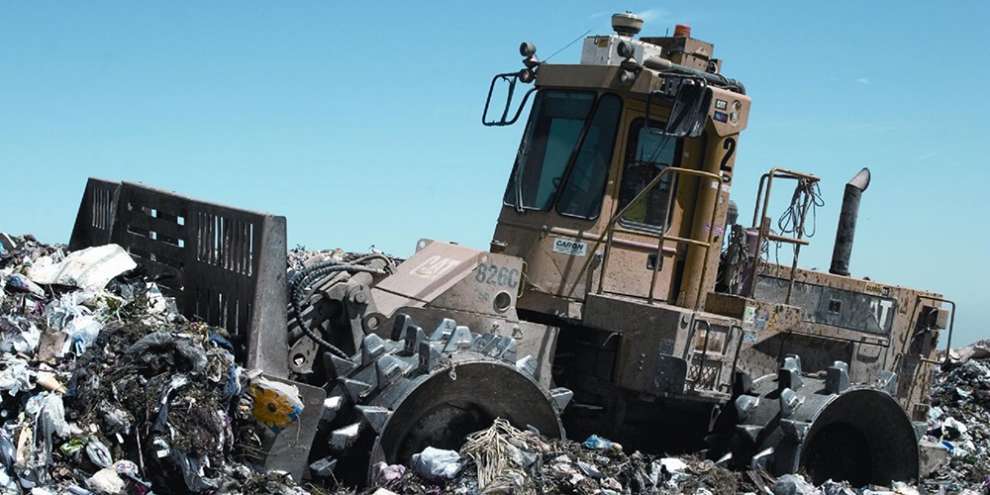 Под Екатеринбургом бульдозер уничтожил 568 кг груш и винограда‍