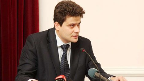 Мэр Екатеринбурга попросил защитников сквера четко сформулировать свою точку зрения