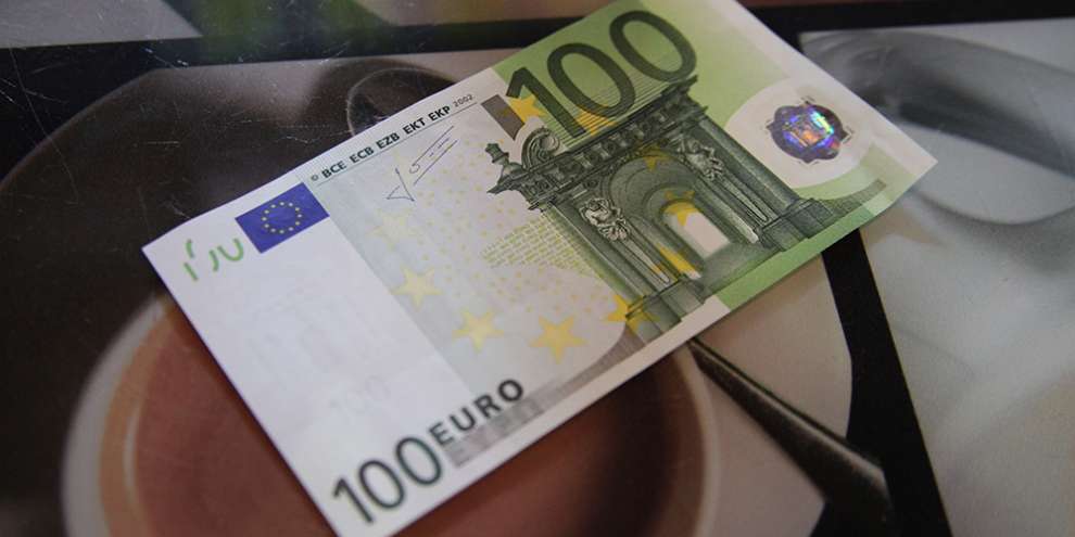 Евро подорожал до 80,5 рублей