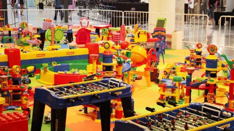 Министерство труда предложило работодателям создать в офисах детские комнаты