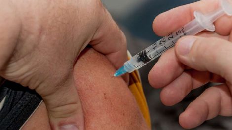 В торговых центрах Екатеринбурга сегодня бесплатно можно привиться от гриппа