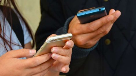 Большинство россиян не могут и дня провести оффлайн