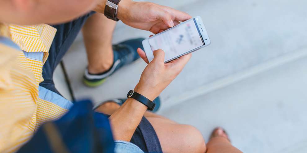 Правительство отказалось от отмены платы за роуминг