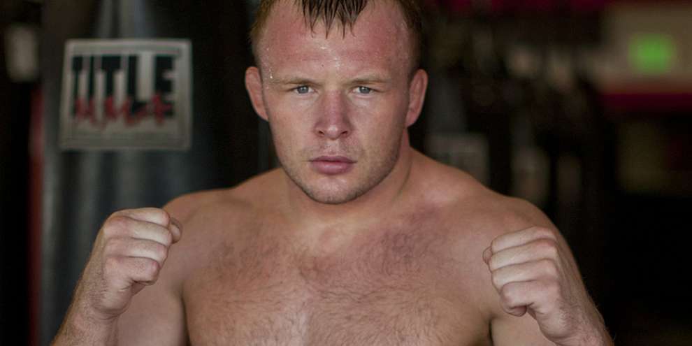 Александр Шлеменко проведет бой со Скоттом Асхемом на турнире RCC