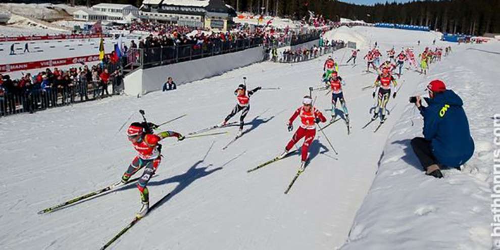 Уральская биатлонистка завоевала бронзу на первом этапе Кубка IBU