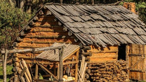 Жители российской глубинки живут на 2 года меньше горожан