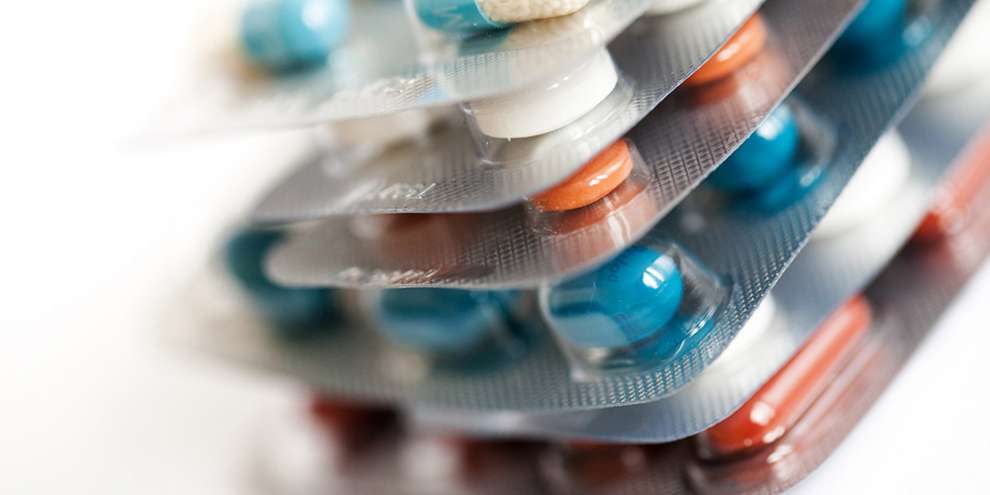 Лекарства в России подорожают на 10%