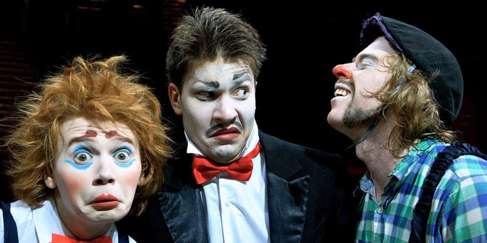 Артисты из Екатеринбурга завоевало золото на фестивале циркового искусства во Франции