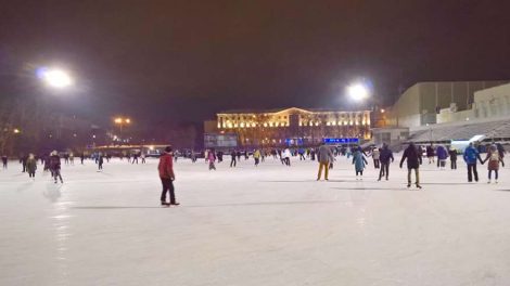 В «Юности» сегодня вечером откроют сезон массового катания на коньках