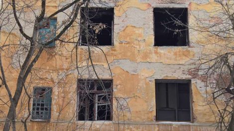 Заброшенную больницу в Зеленой роще передадут в частные руки