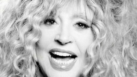 Перекупщики продают билеты на концерт певицы Аллы Пугачевой за 375 тысяч рублей