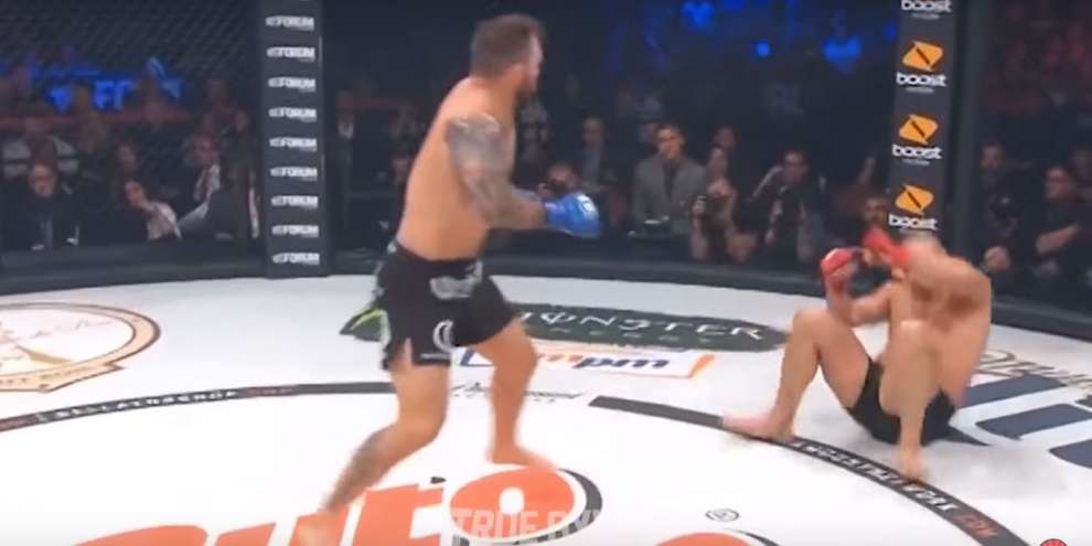 Федор Емельяненко потерпел поражение от американского бойца (ВИДЕО)