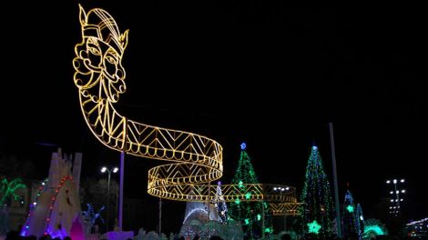 Ледовый городок на площади 1905 года будет работать ежедневно до 29 января 2019 года