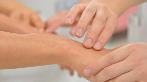 На карантин закрылась Первая детская поликлиника на Павла Шаманова, 16.