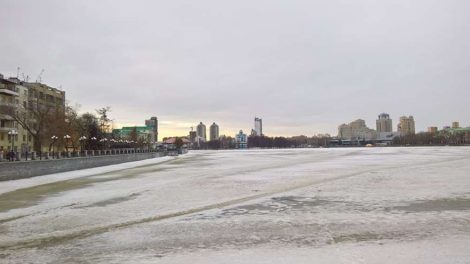 В МЧС предупредили об опасности хождения по городскому пруду