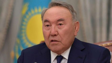 Нурсултан Назарбаев ушел в отставку