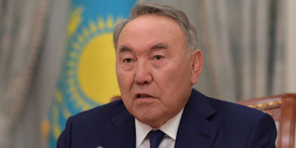 Нурсултан Назарбаев ушел в отставку