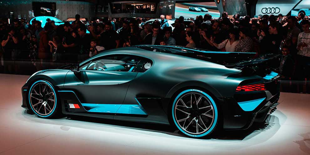 Новые автомобили в России к зиме подорожают