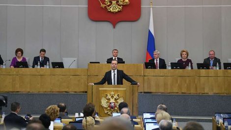 Дмитрий Медведев признал, что 1/7 россиян проживает за чертой бедности