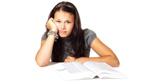 Названы самые популярные и необычные ошибки в «Тотальном диктанте»