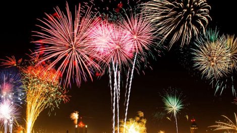 Новогодние каникулы в 2020 году для Россиян сократят по “техническим причинам”