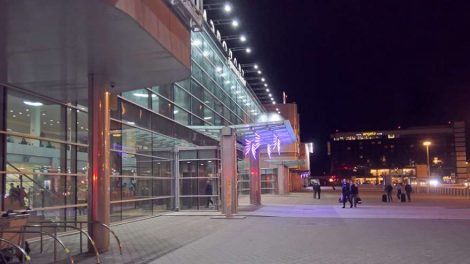 В России вернули курилки в аэропорты