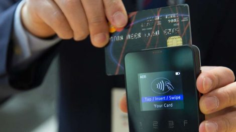 Екатеринбург вошел в топ-3 городов-миллионников по числу бесконтактных платежей