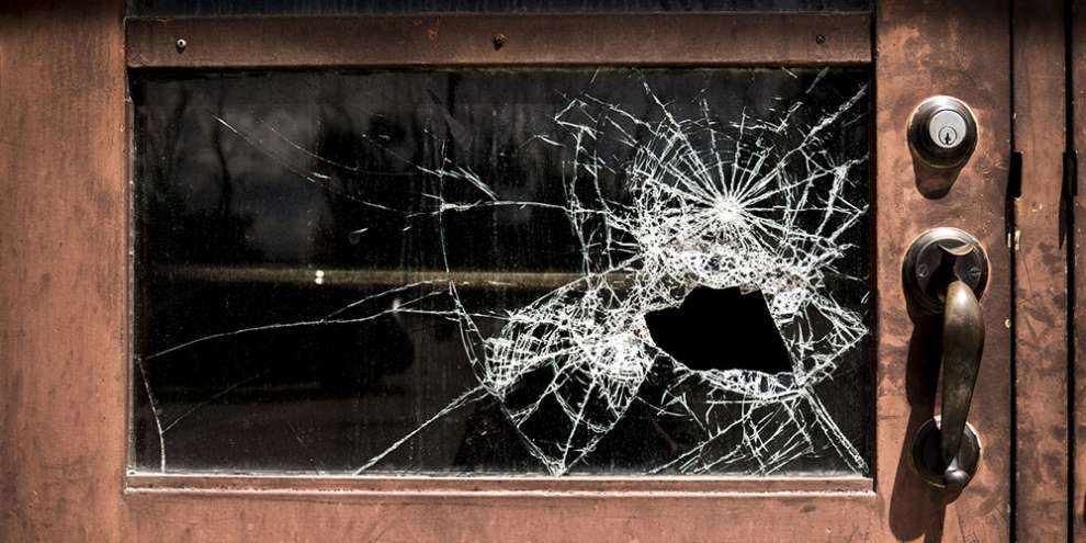 Расширен список освобожденных от платы за капремонт в России