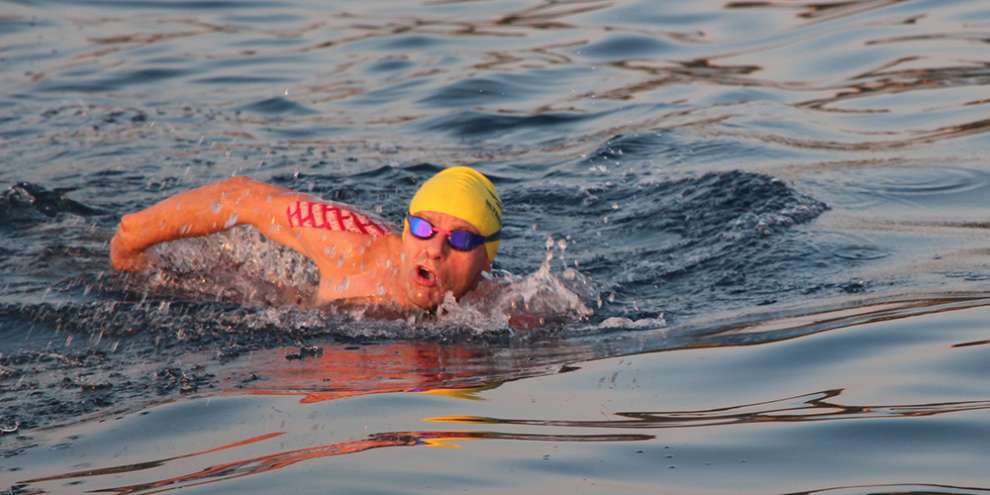 Екатеринбуржец, преодолевший 30 км вплавь в открытом море, скончался при пробежке