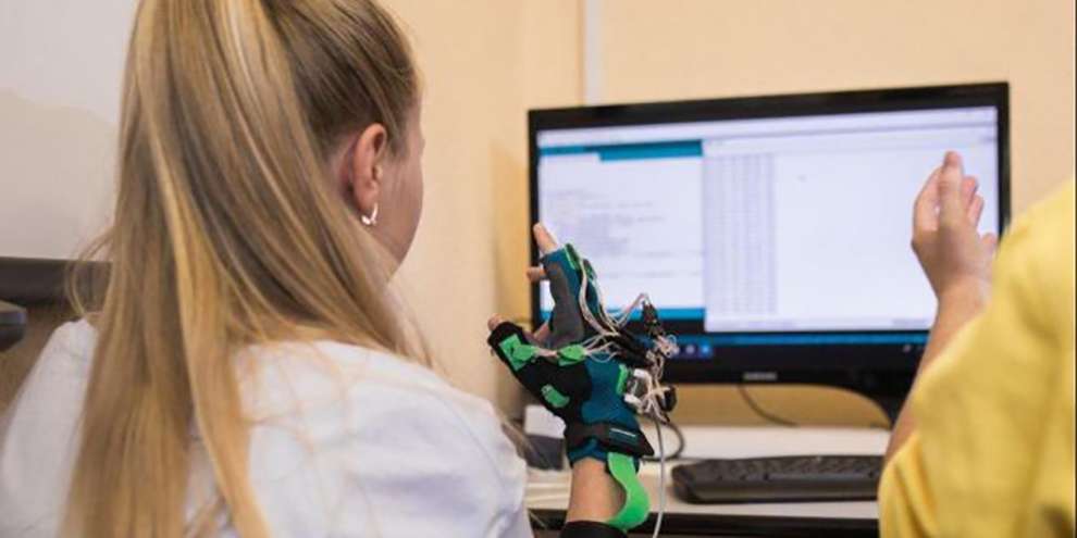 Ученые УрФУ начали применять виртуальную реальность в обучении, коррекции и психодиагностике