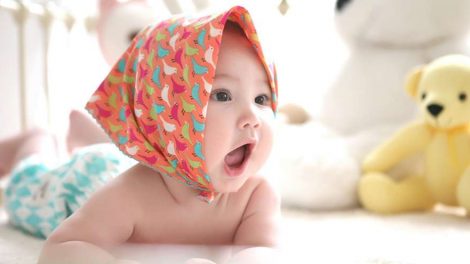 Путин отменил выплаты в 50 рублей по уходу за ребенком