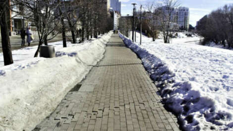 Плитка за 380 миллионов в центре Екатеринбурга развалилась спустя несколько месяцев